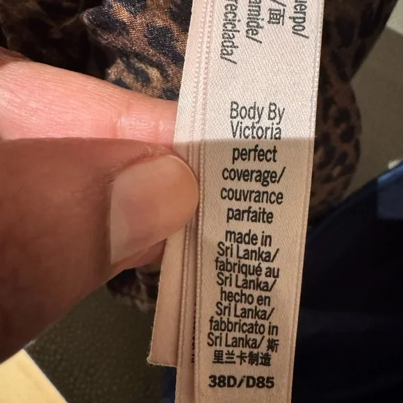 3 gently worn Women's Bras - Picture 3 of 6